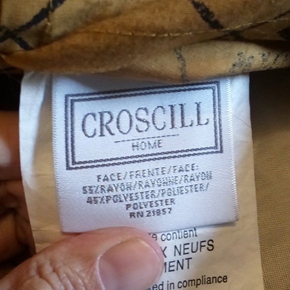 Croscill Venezia extra long pillow shams - 2- black & gold Renaissance style - Picture 5 of 10